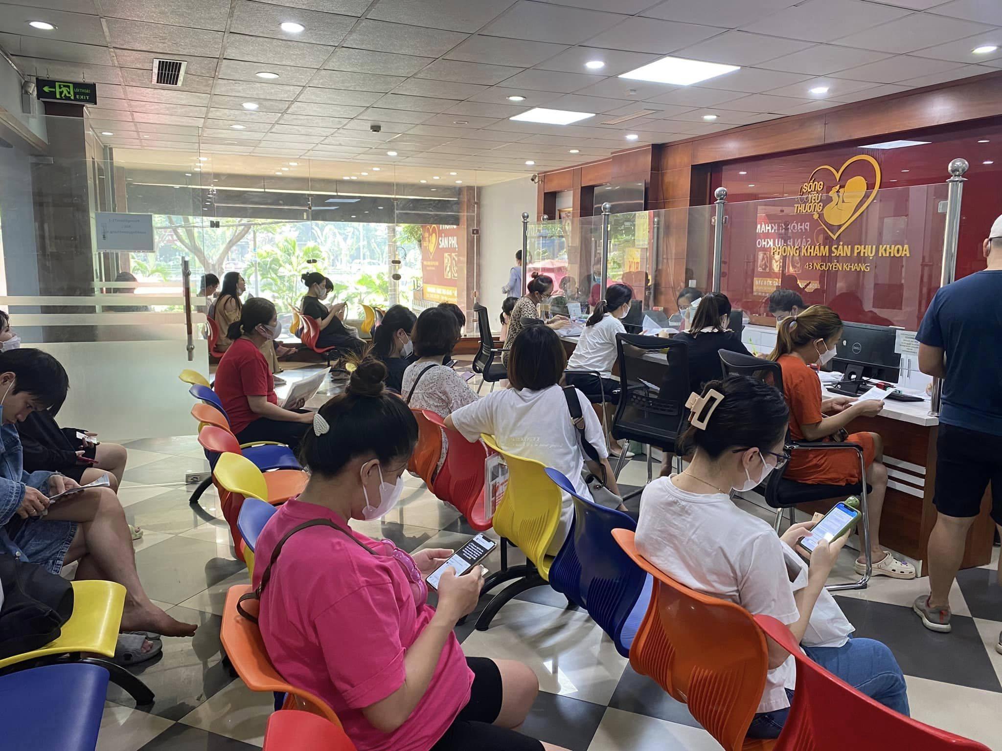 Khám thai lần đầu tại phòng khám 43 Nguyễn Khang