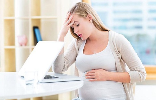 Đau bụng trong thai kỳ cảnh báo điều gì?