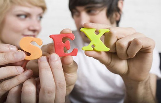Quan hệ tình dục không an toàn và những nguy cơ gặp phải