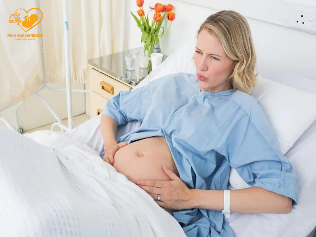 Cơn gò tử cung là dấu hiệu chuyển dạ những tháng cuối thai kỳ